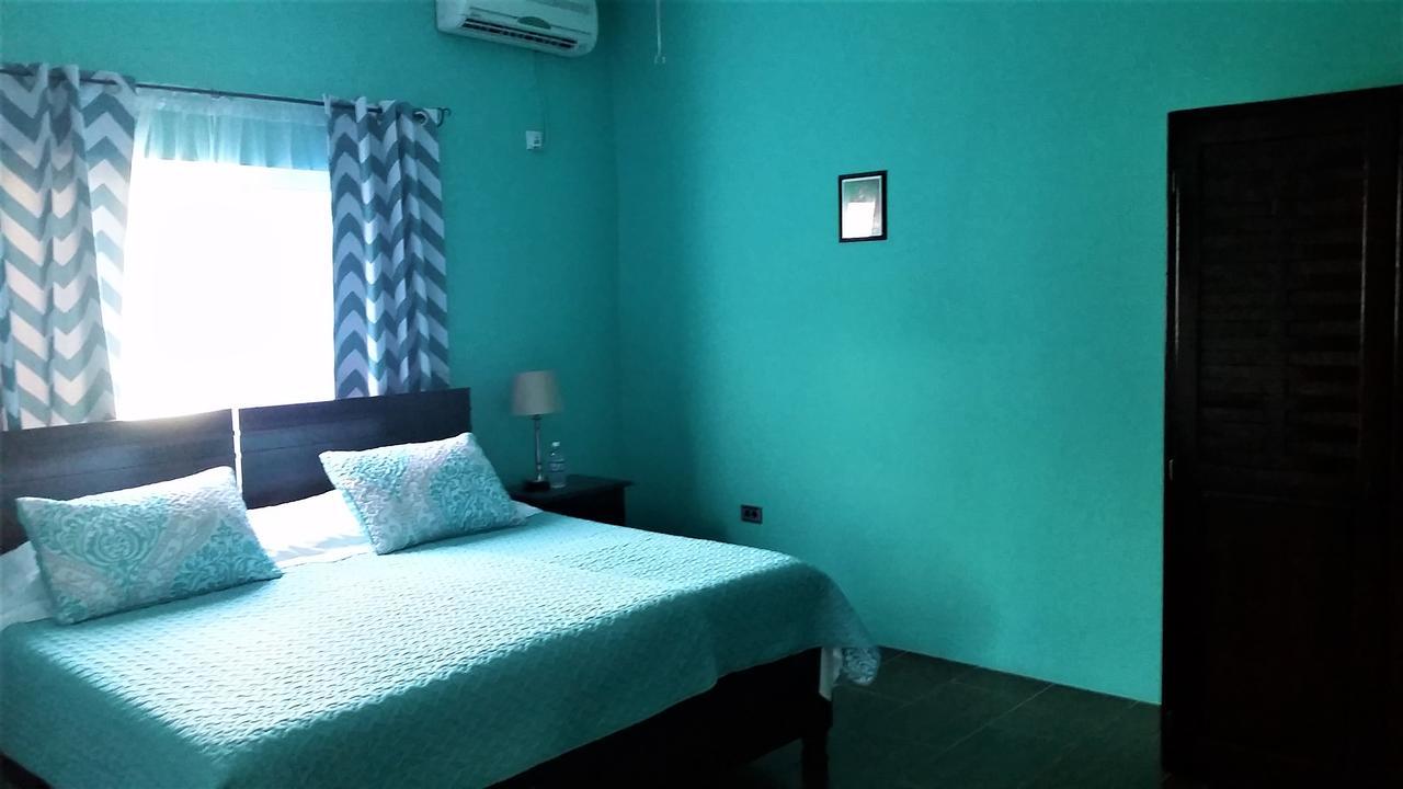 Bailey'S Bed And Breakfast 拉纳韦贝 外观 照片
