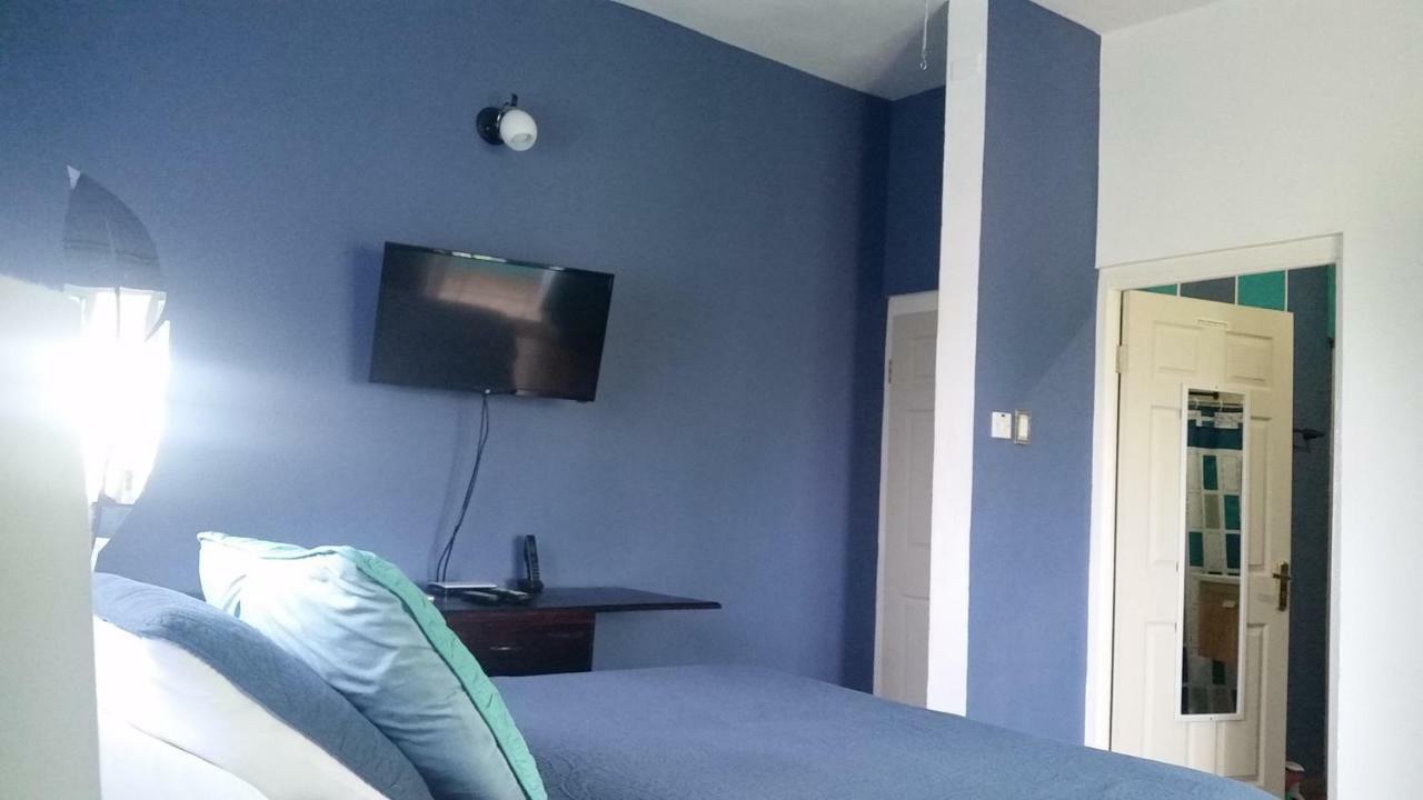 Bailey'S Bed And Breakfast 拉纳韦贝 外观 照片